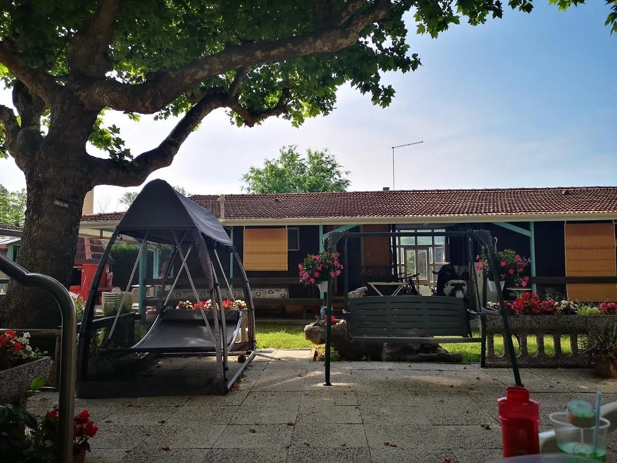 Eureka Azienda Agrituristica Каваллино