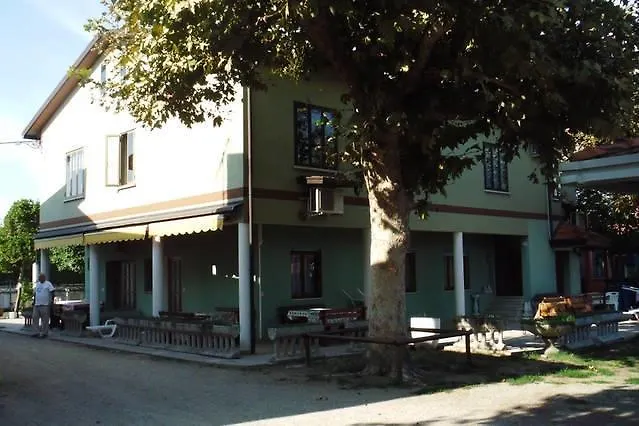 Eureka Azienda Agrituristica Каваллино 0*,