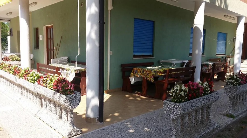 Eureka Azienda Agrituristica Cavallino-Treporti 0*,